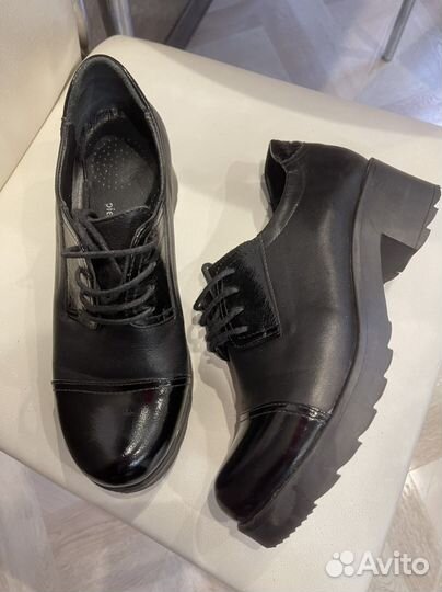 Продам демисезонные туфли-ботинки