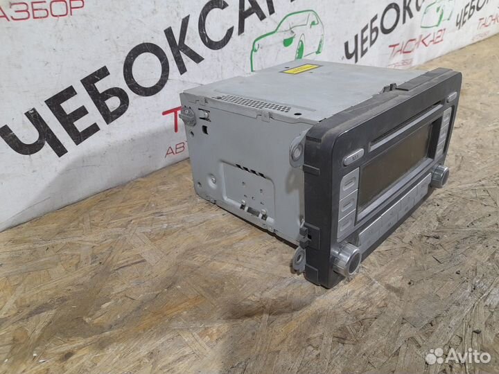Магнитола Volkswagen штатная RCD300