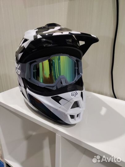 Шлем кроссовый