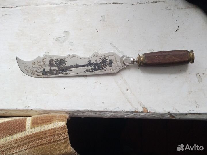 Нож для резки бумаги