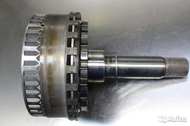 Вал выходной в сборе с коронной шестернёй ZF6нр28