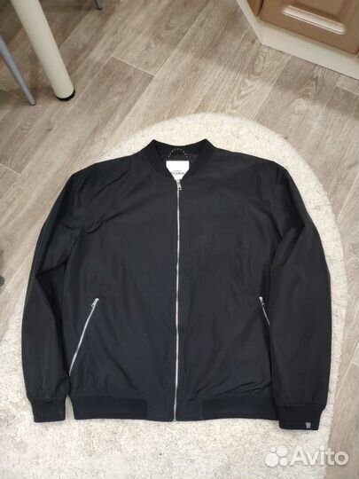 Бомбер мужской Pull Bear