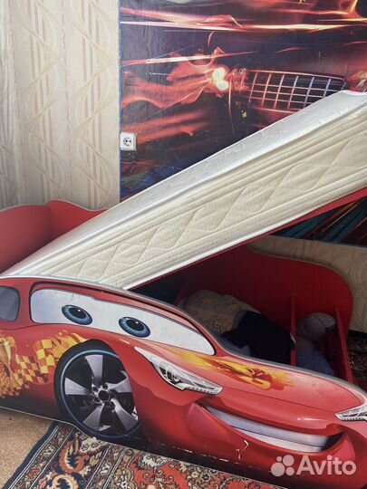 Детская кровать машина с матрасом