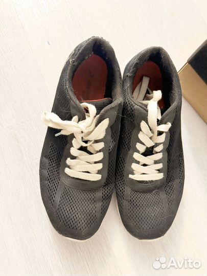 Беговые кроссовки мужские 43