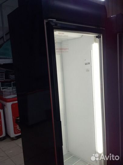 Холодильный шкаф