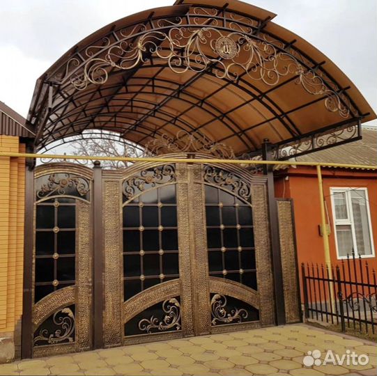 Навесы кованные из поликарбоната