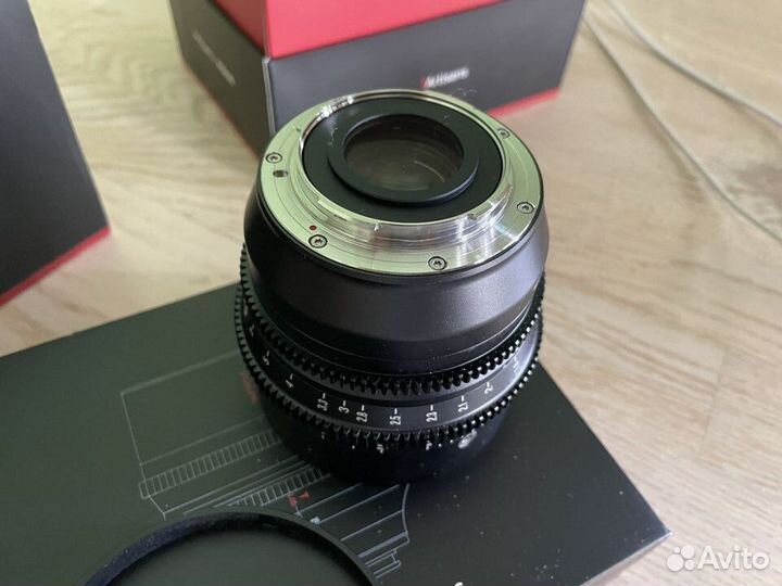 Объектив 7artisans 35mm T1.05 L Mount APS-C