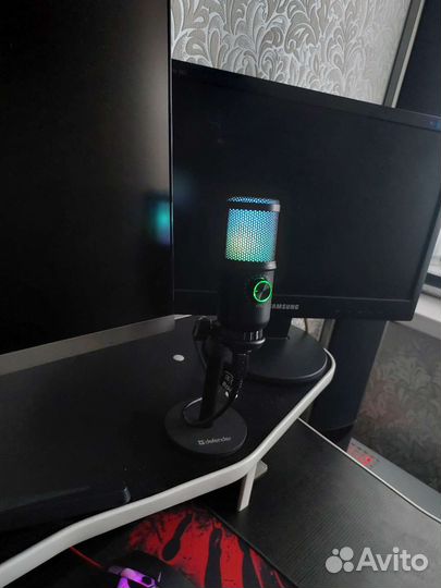 Микрафон новый RGB