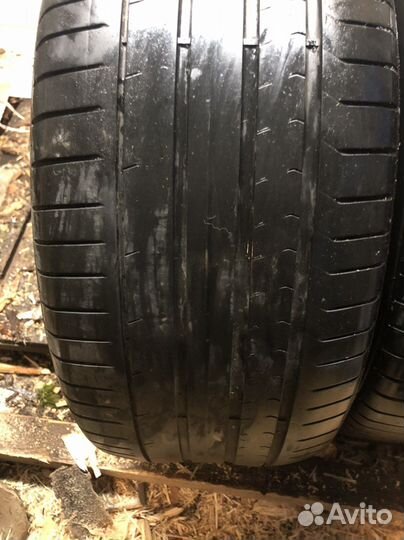 Pirelli P Zero 275/40 R19