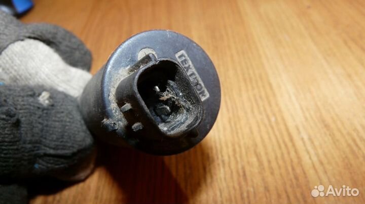 Насос омывателя Toyota Avensis T250