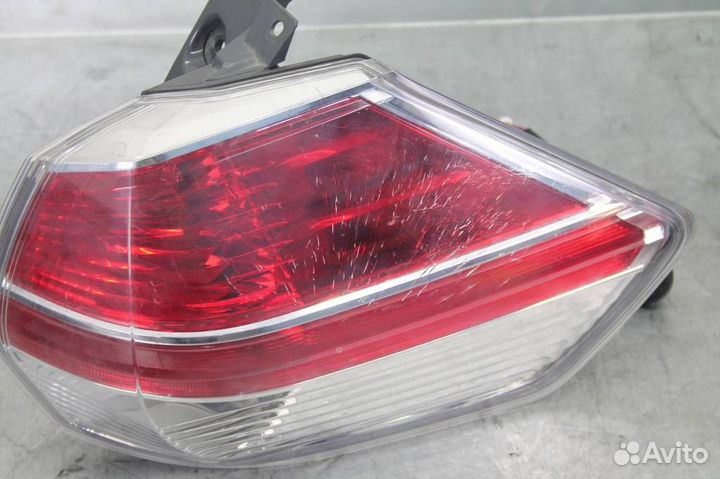 Фонарь задний наружный правый Nissan X-Trail T32