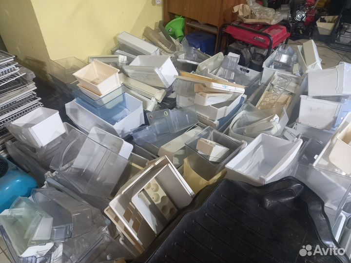 Полки и ящики для холодильников