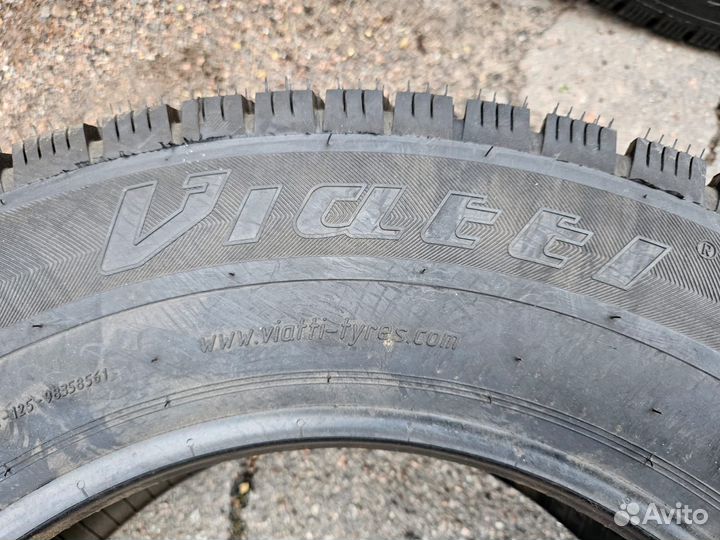 Viatti Vettore Inverno V-524 215/65 R15C