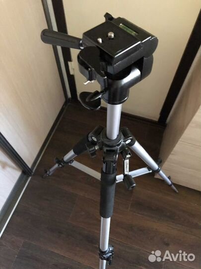 Штатив для фотоаппарата