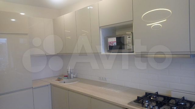 2-к. квартира, 52 м², 5/5 эт.