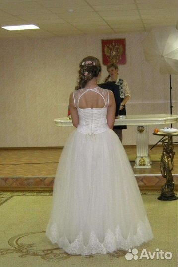 Свадебное платье