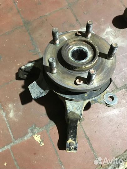 Поворотный кулак передний Kia Ceed 2