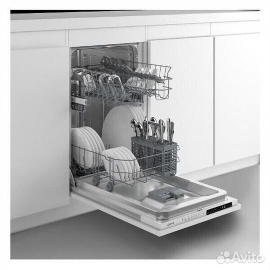 Встраиваемая посудомоечная машина Indesit DIS 1C67