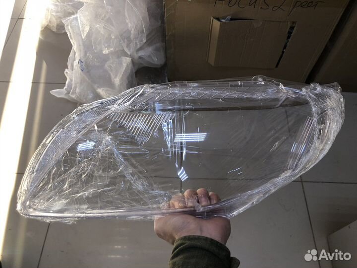 Стекло фары Corolla 150
