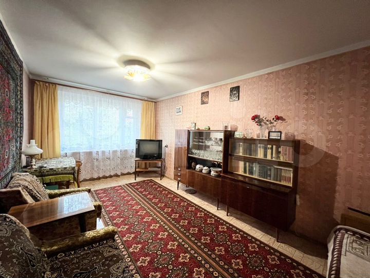 3-к. квартира, 70 м², 2/5 эт.