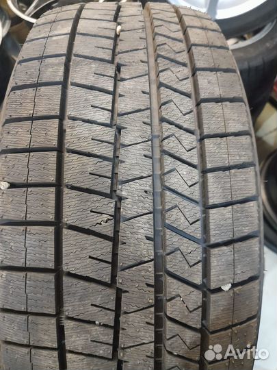 Dunlop Winter Maxx 215/45 R18