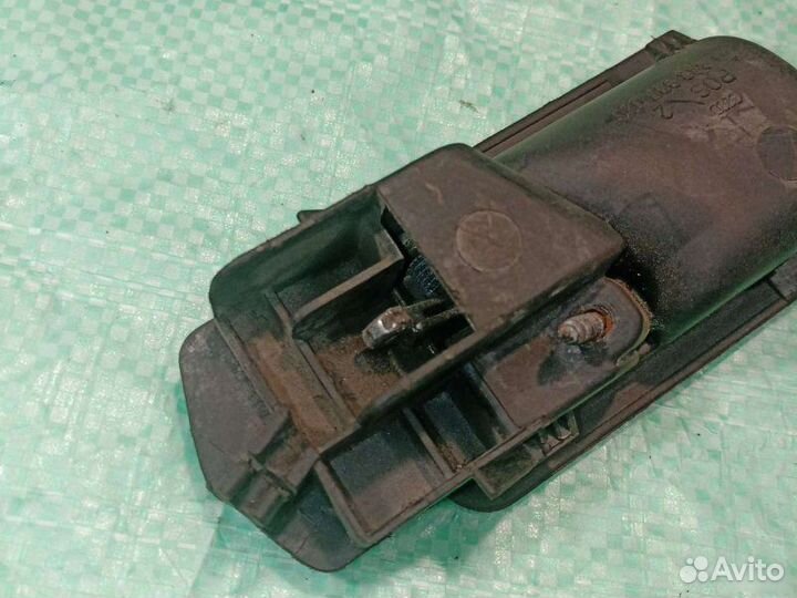 Ручка двери правая Audi 80 B3