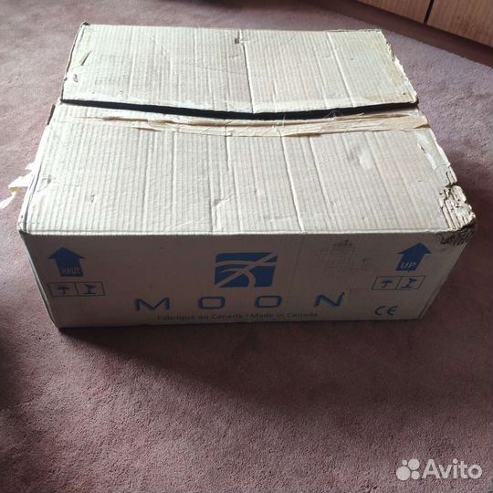 Усилитель Sim audio moon i-1