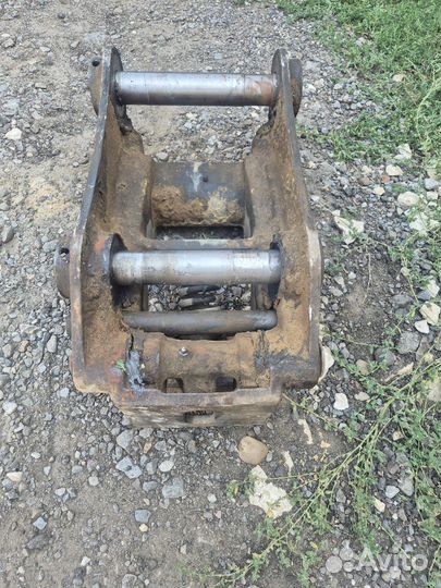 Квик-каплер (быстросъём)для экскаватора-погрузчика