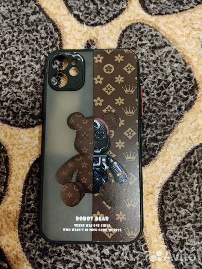 Чехлы на телефон iPhone 11