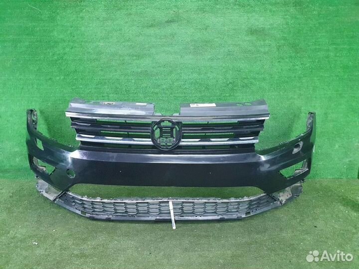 Бампер передний Volkswagen Tiguan
