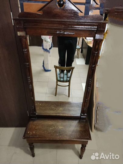 Зеркало С нижней консолью