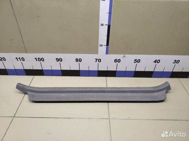 Накладка порога (внутренняя) Land Cruiser (100) 19