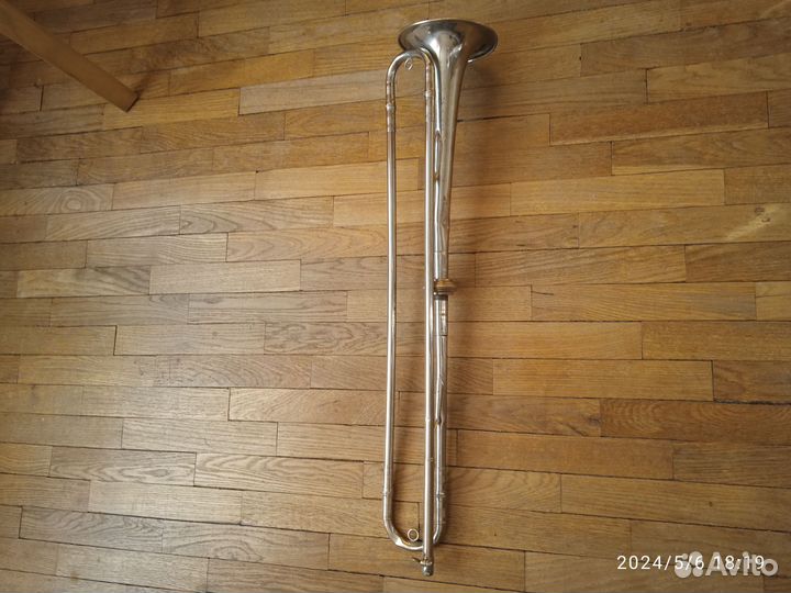 Горн музыкальный духовой инструмент