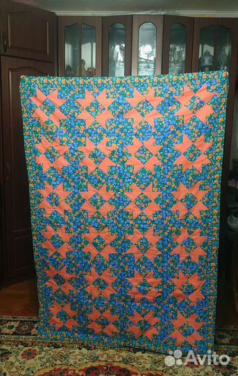 Лоскутное одеяло ручной работы