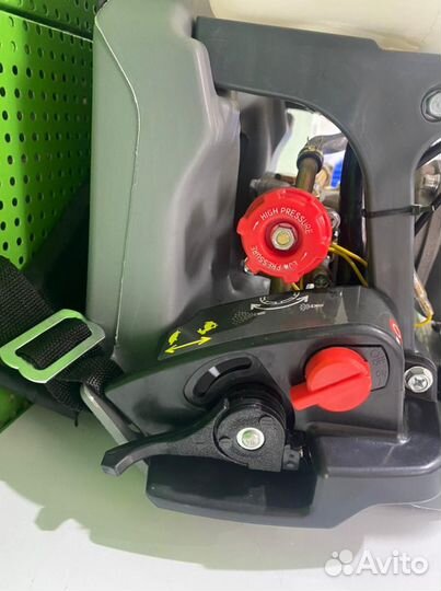 Опрыскиватель бензиновый