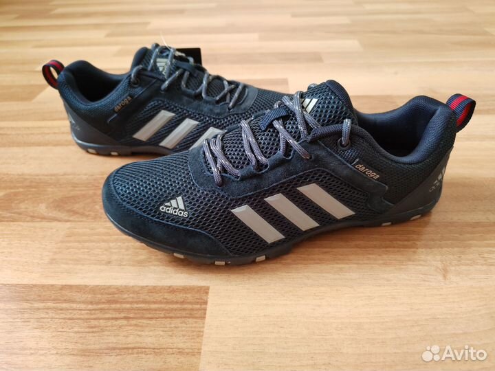 Кроссовки мужские Adidas. Новые. 41-42 размер