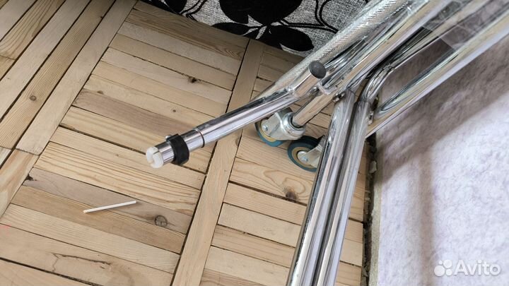 Ходунки для инвалидов на колесах с сидушкой