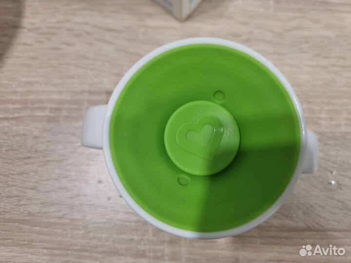 Поильник непроливайка munchkin