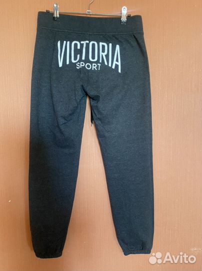 Костюм спортивный