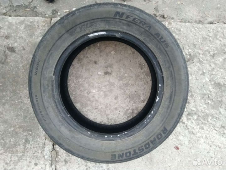 Roadstone N'Fera AU5 215/60 R16