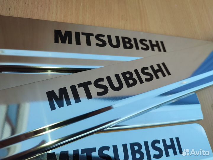 Накладки на пороги Mitsubishi Outlander 3 (нерж)