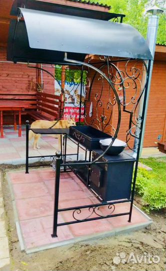 Мангал с крышей