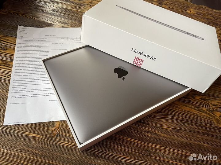 MacBook Air M1 8/256 АКБ 97 чек