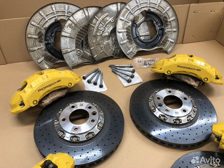 Керамическая тормозная система Porsche