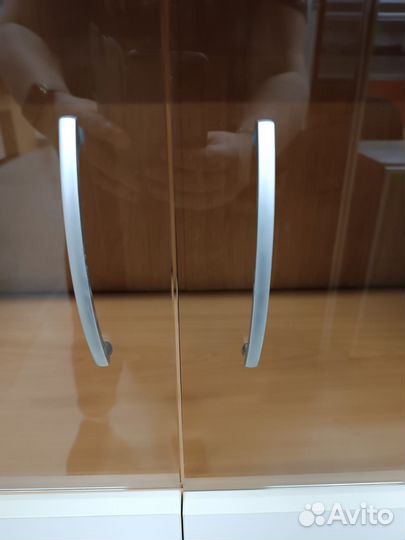 Шкафы под документы со стеклом Б.У