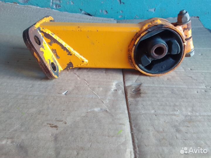 Подушка двигателя передняя усиленная Ваз 2108