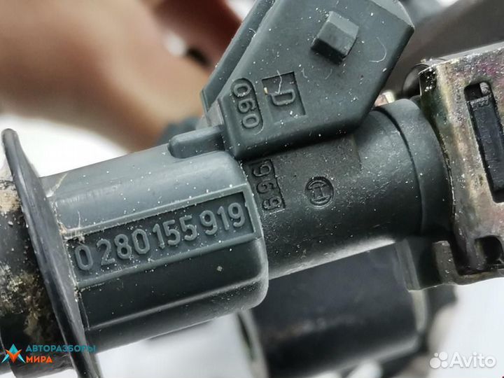 Форсунка Volkswagen Polo 3 1996 030906031J