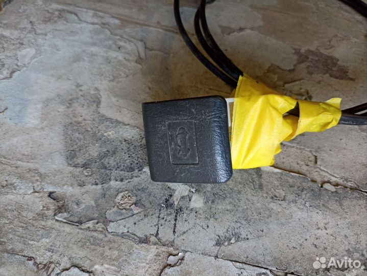 Трос открывания капота Toyota Corolla 150 06-12г