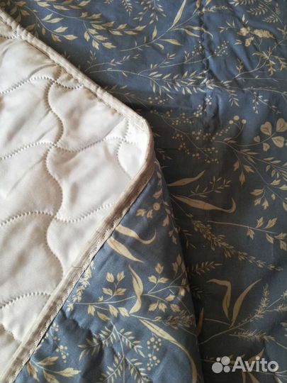 Пледы и покрывало