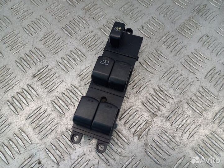 Блок управления стеклоподъемниками Nissan